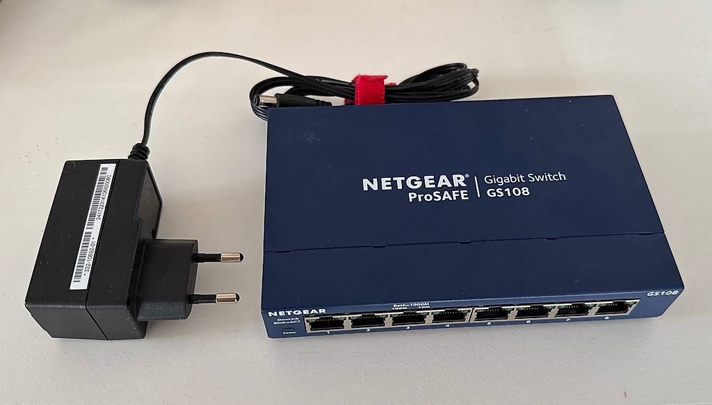 Hubs & Switches: NETGEAR ProSafe 8 Port Gigabit Switch GS108 – Gebraucht aus Wetzikon ZH von biter2