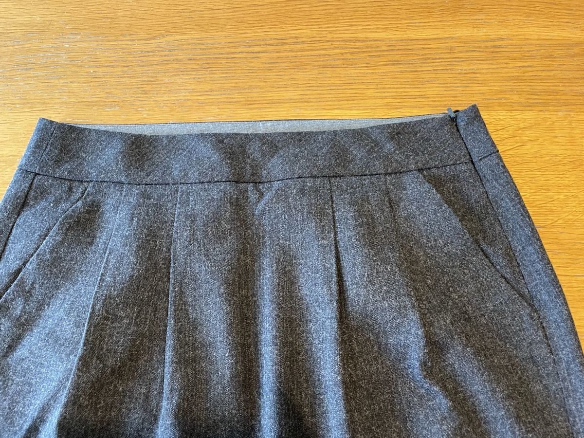 Esprit Jupes: Jupe, Esprit, 36, Anthrazit – D'occasion à Basel par CCRosa 1