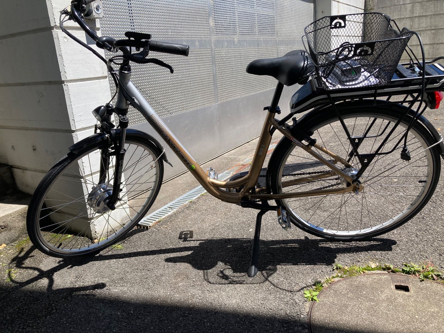 Saxonette Vélos: Saxonette Basic II E-Bike 45cm, Tiefeinsteiger – D'occasion à Eschenbach SG par verbascum