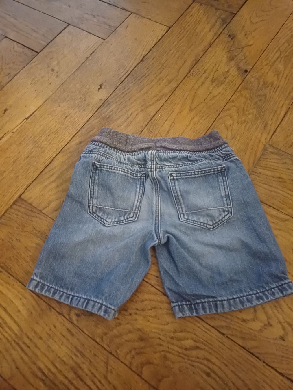 C&A Pantaloni: Kurze Hose Grösse 110 von C&A – Usato da Schönenwerd venduto da pomodor 1