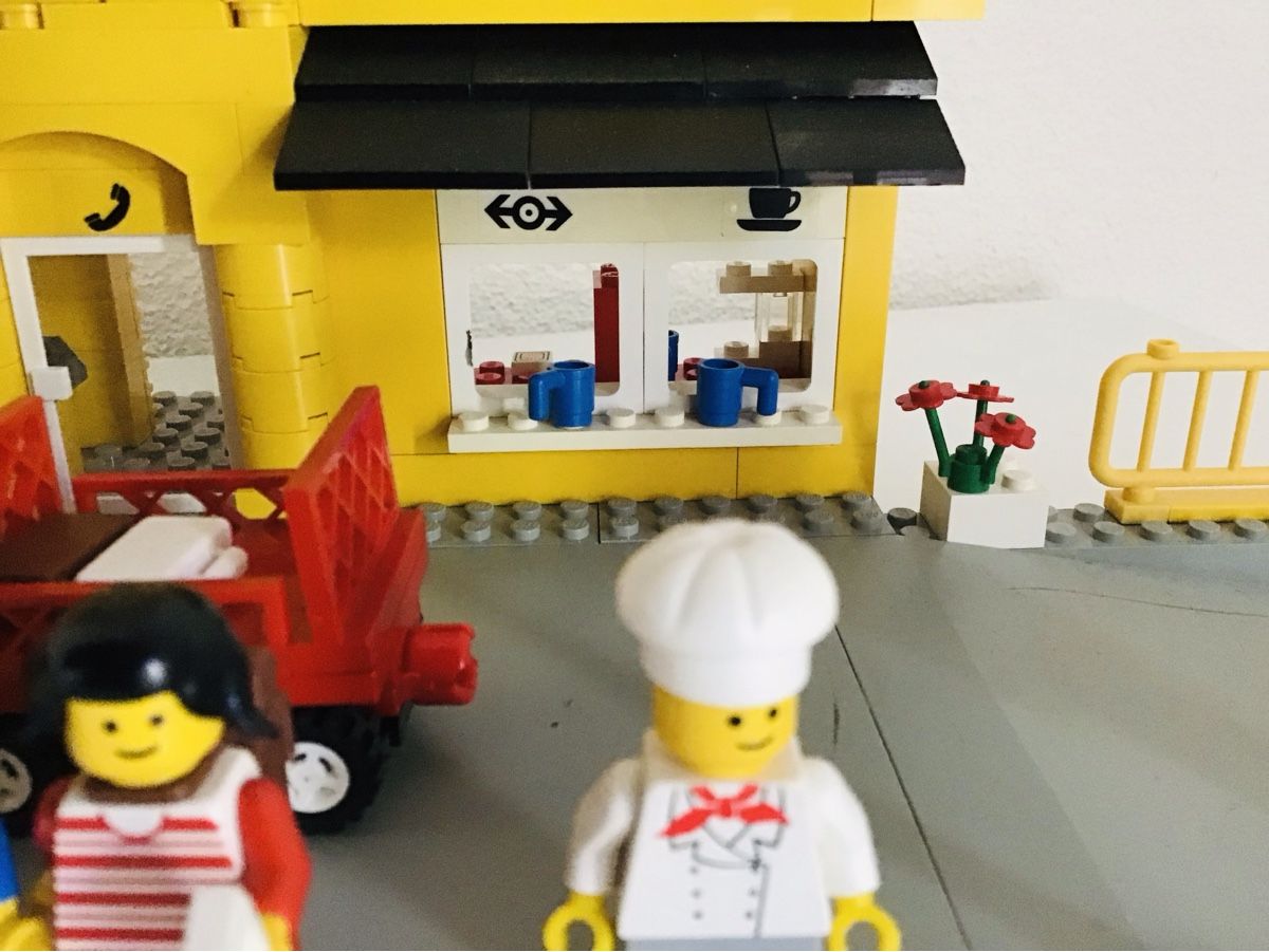 Lego Kit di costruzioni: Lego 4554 Bahnhof – Usato da Rodersdorf venduto da alfa03 5