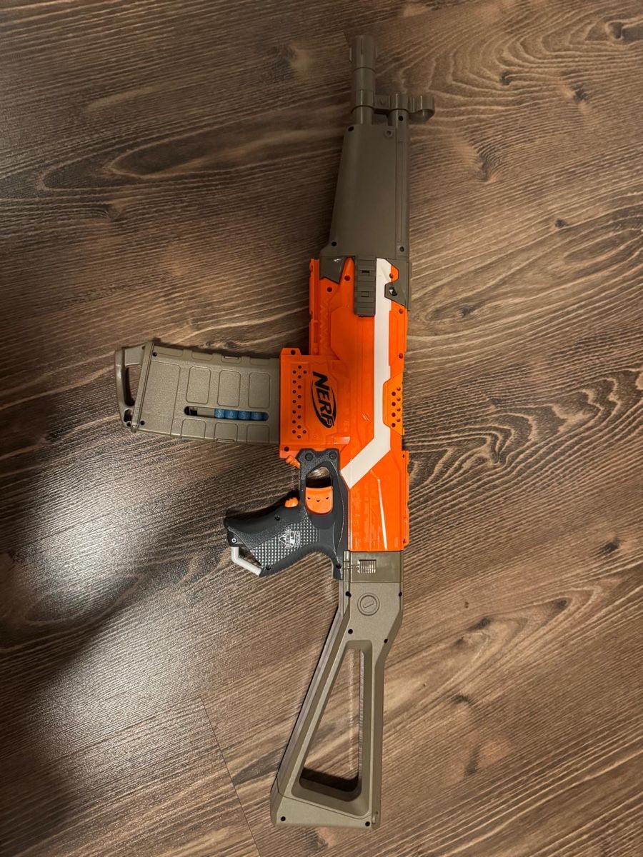 Nerf Spielzeuge: Nerf Stryfe mit Anbauteilen – Gebraucht aus Bonaduz von SanOgg79