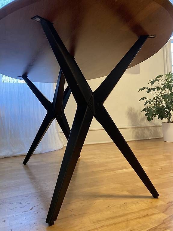 Tables: Ovaler Holztisch 145cm x 100cm – D'occasion à Pratteln par riq 2
