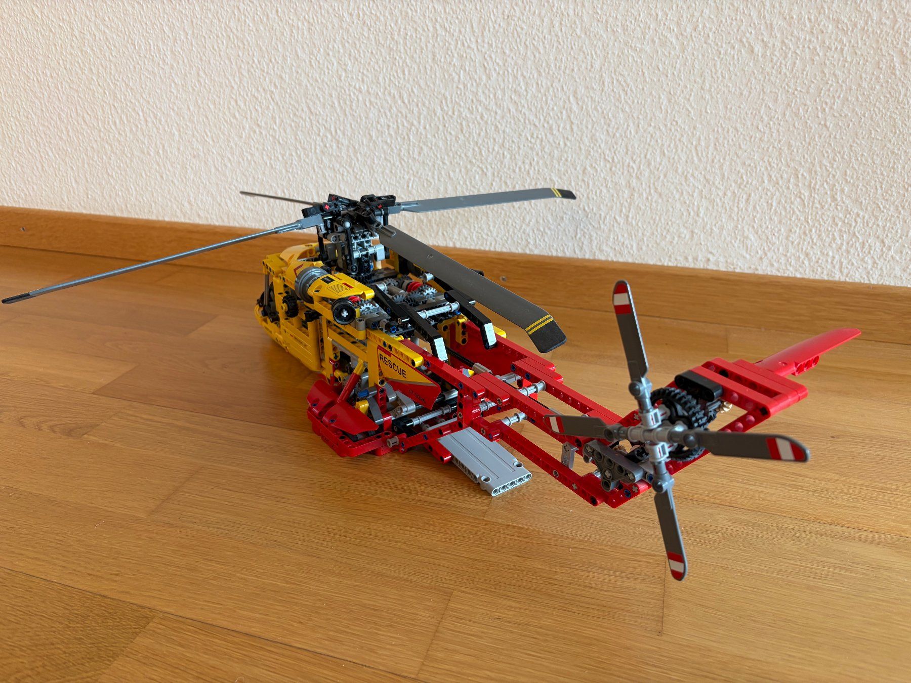 Lego Kit di costruzioni: Lego Technic Hubschrauber (9396) – Usato da Zürich venduto da trma07 3