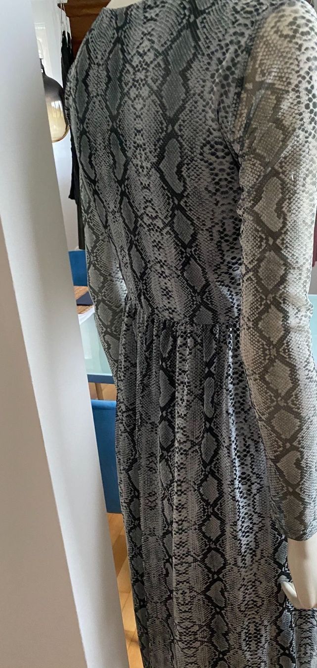 Vestiti: Wunderschônes Midikleid – Nuovo (secondo la descrizione) da Obernau venduto da andi_2020 2