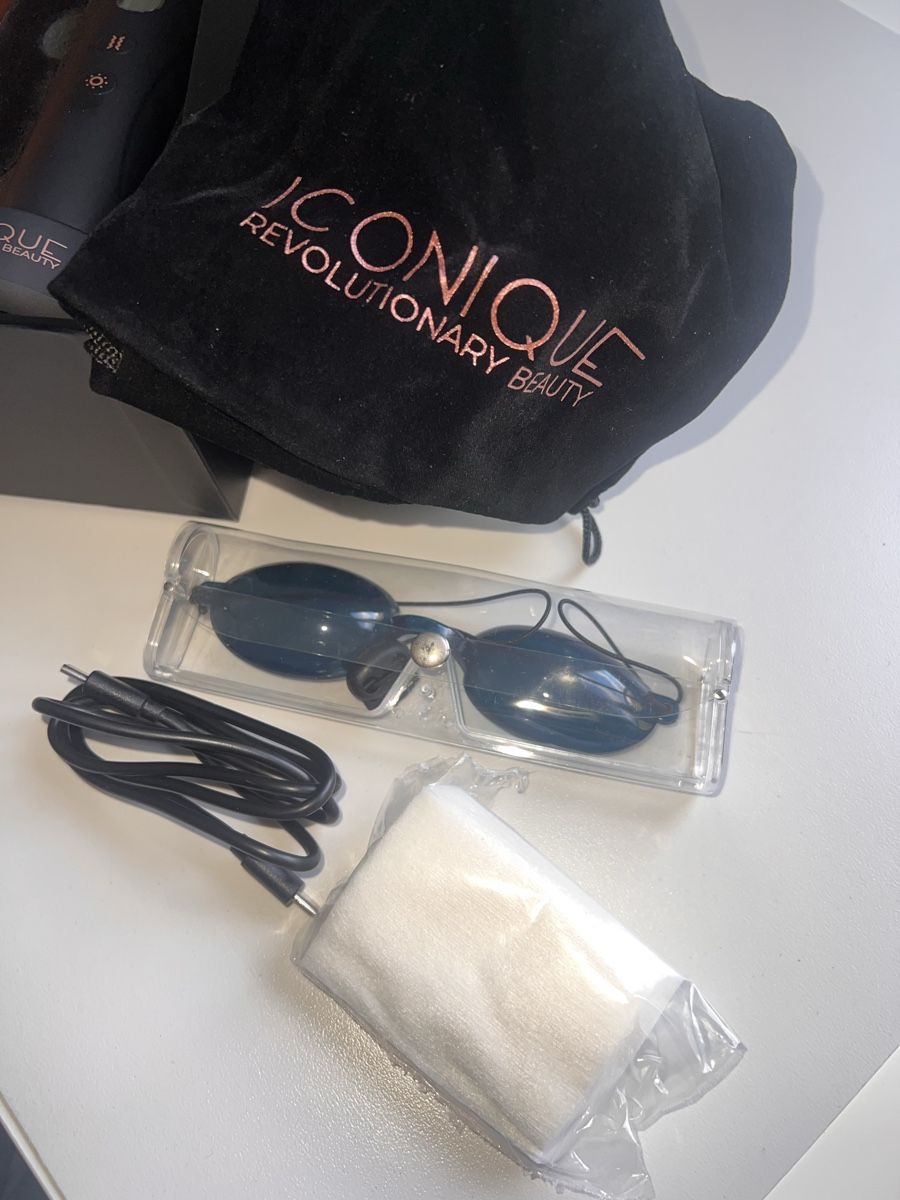 Cura del viso: Luminique rejuvenation device – Nuovo (secondo la descrizione) da Zürich venduto da mar_g2g6 1