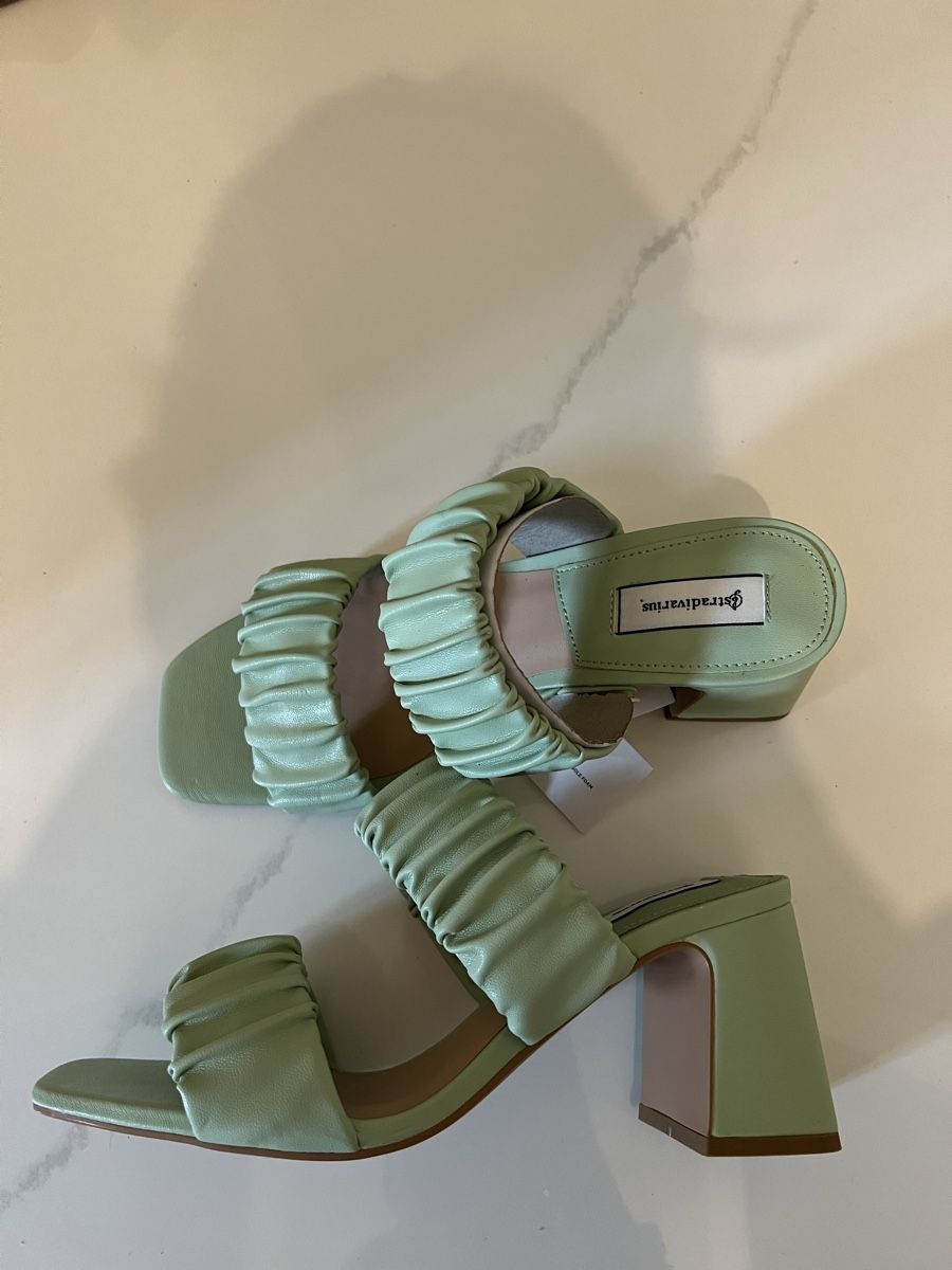 Stradivarius Scarpe da donna: Sandalo Stradivarius verde – Nuovo (secondo la descrizione) da Sonvico venduto da gborella 2