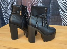Plateau Stiefeletten Gdgydh schwarz Grösse 41 neuwertig