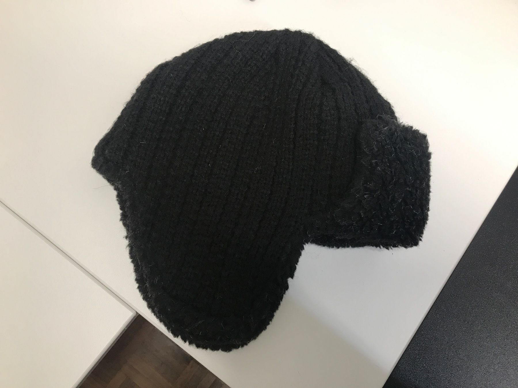 Copricapi, berretti & cappellini: Stylische schwarze warme Mütze – Usato da St. Margrethen SG venduto da kellenbh 3