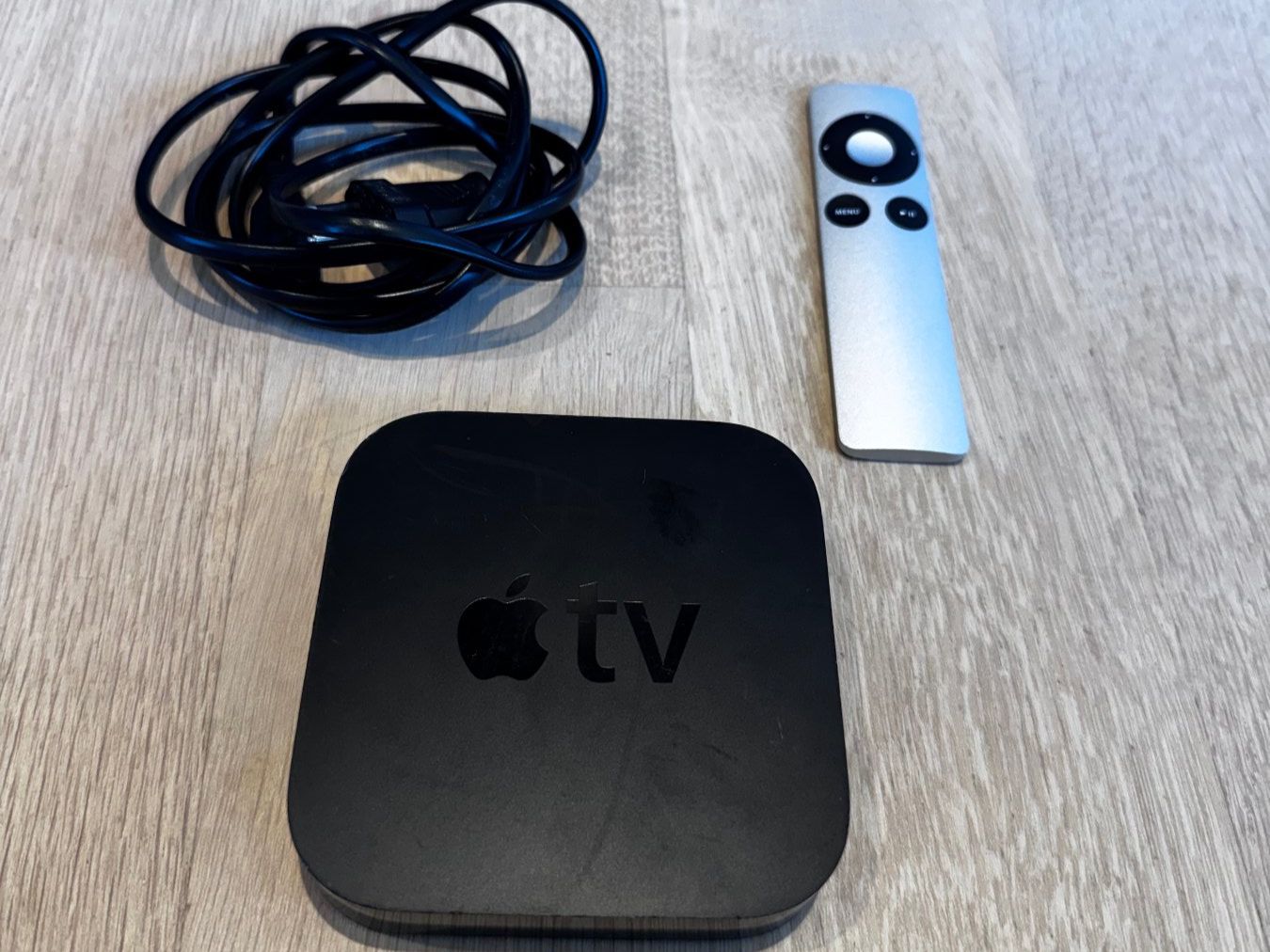 Apple Lettore multimediale & Streamer: Apple TV 3rd Generation A1469 – Usato da Solothurn venduto da Armada-3
