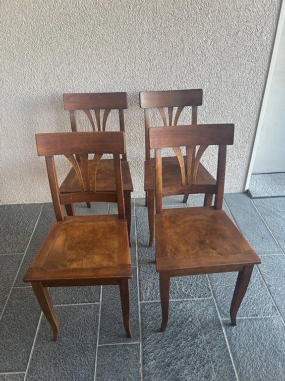 Sedie: Wunderschöne Holzstüe – Usato da Hedingen venduto da aperenna