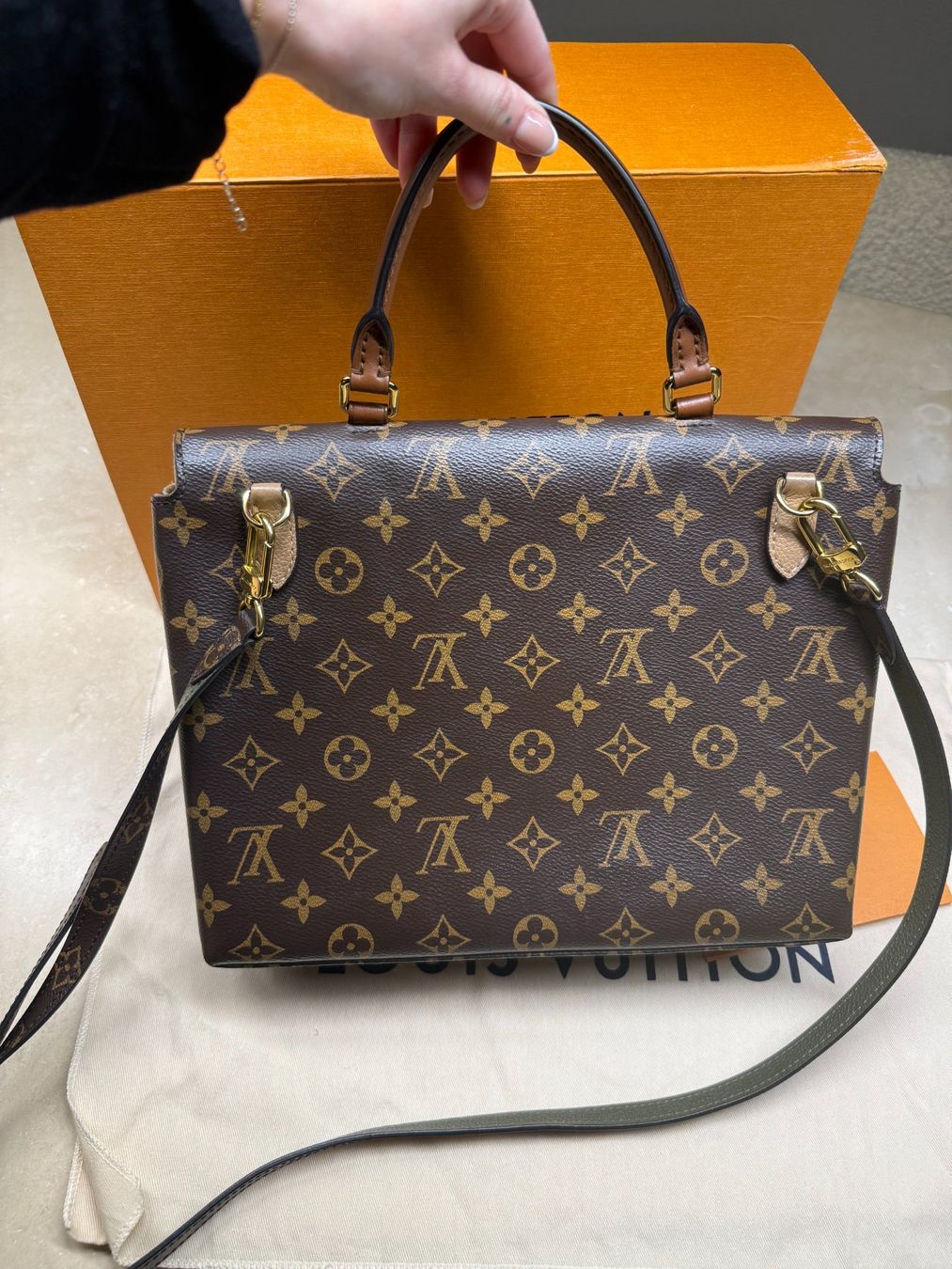 Louis Vuitton Borse da donna: Louis Vuitton Marignan Sesame – Nuovo (secondo la descrizione) da Oberburg venduto da Cheysirius 2