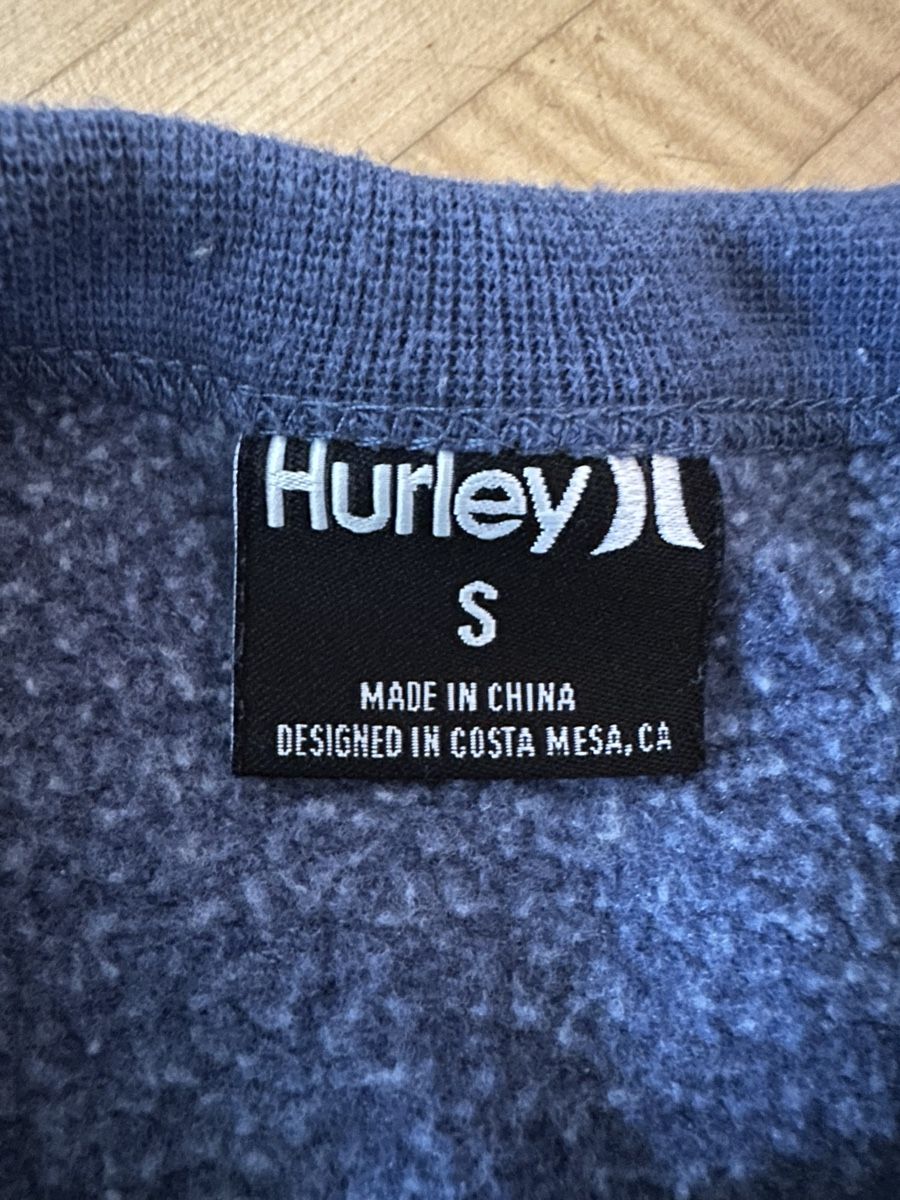Nike Kleiderpakete: Champion, Nike, Hurley Sweaters Gr. S – Gebraucht aus Luzern von Joonster123 6