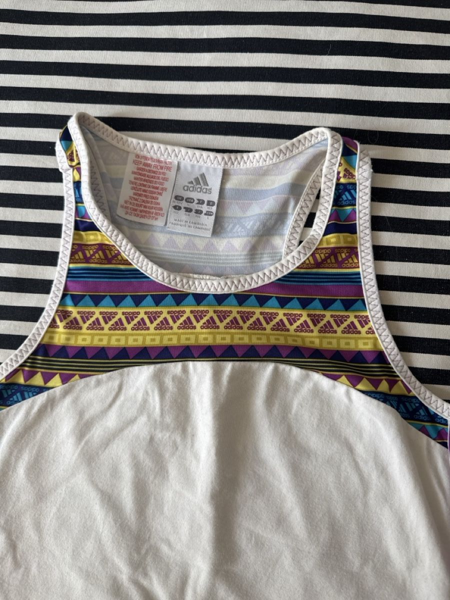 Adidas Top: Adidas Tanktop Grösse 1.52 / 36 – Usato da Basel venduto da YanaR10 1