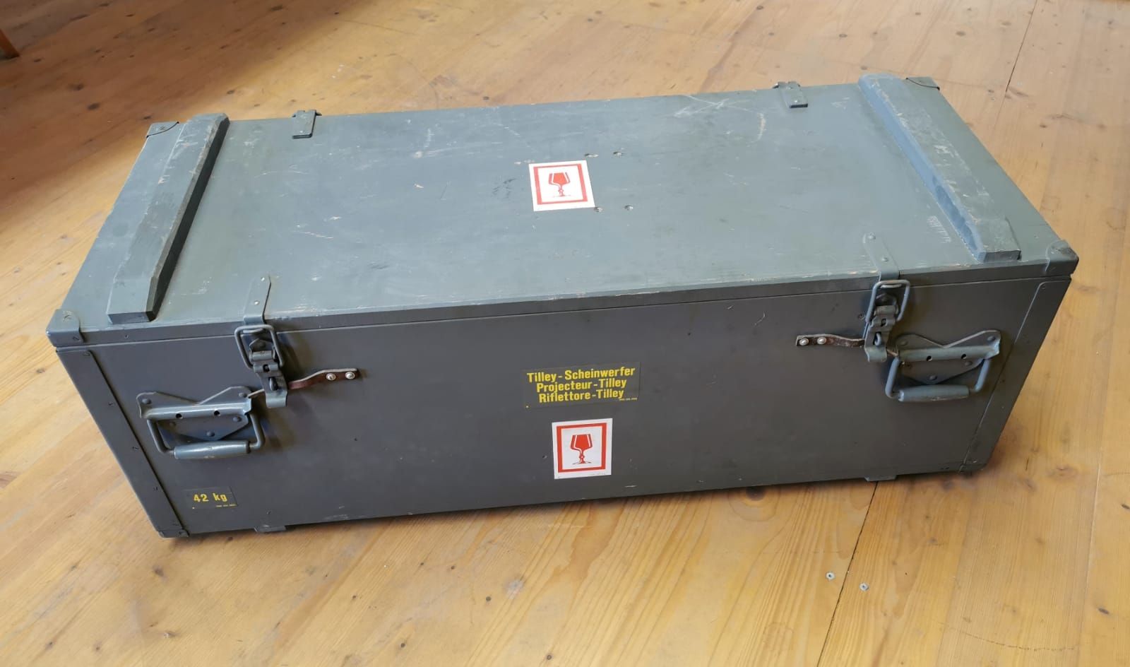 Tilley Lampade: Tilley Lampe, Zivilschutz , Petrol , Scheinwerfer – Usato da Gerlafingen venduto da Antik_mann 3