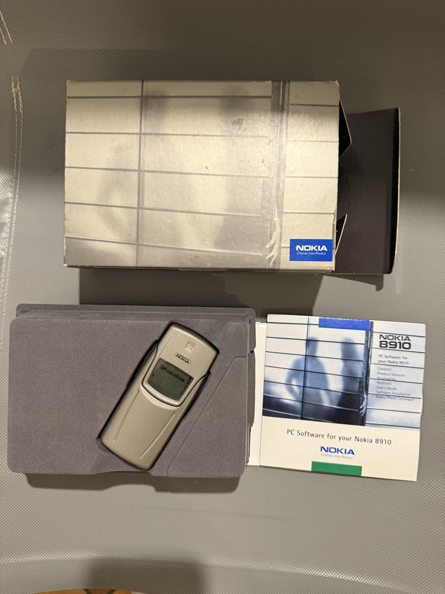 Nokia Portables: Nokia 8910i – D'occasion à Embrach par Tom1717
