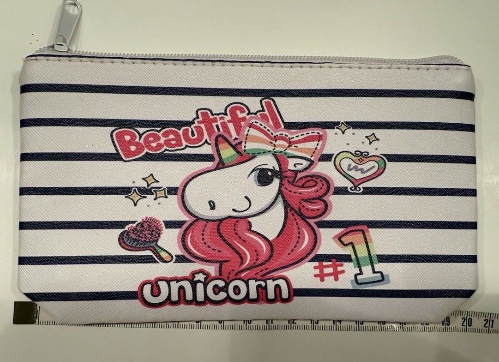 Schüler-Etuis: Feder Mäppchen mit Einhorn Motiv neu – Neu (gemäss Beschreibung) aus Freidorf TG von nad_fxh7 1