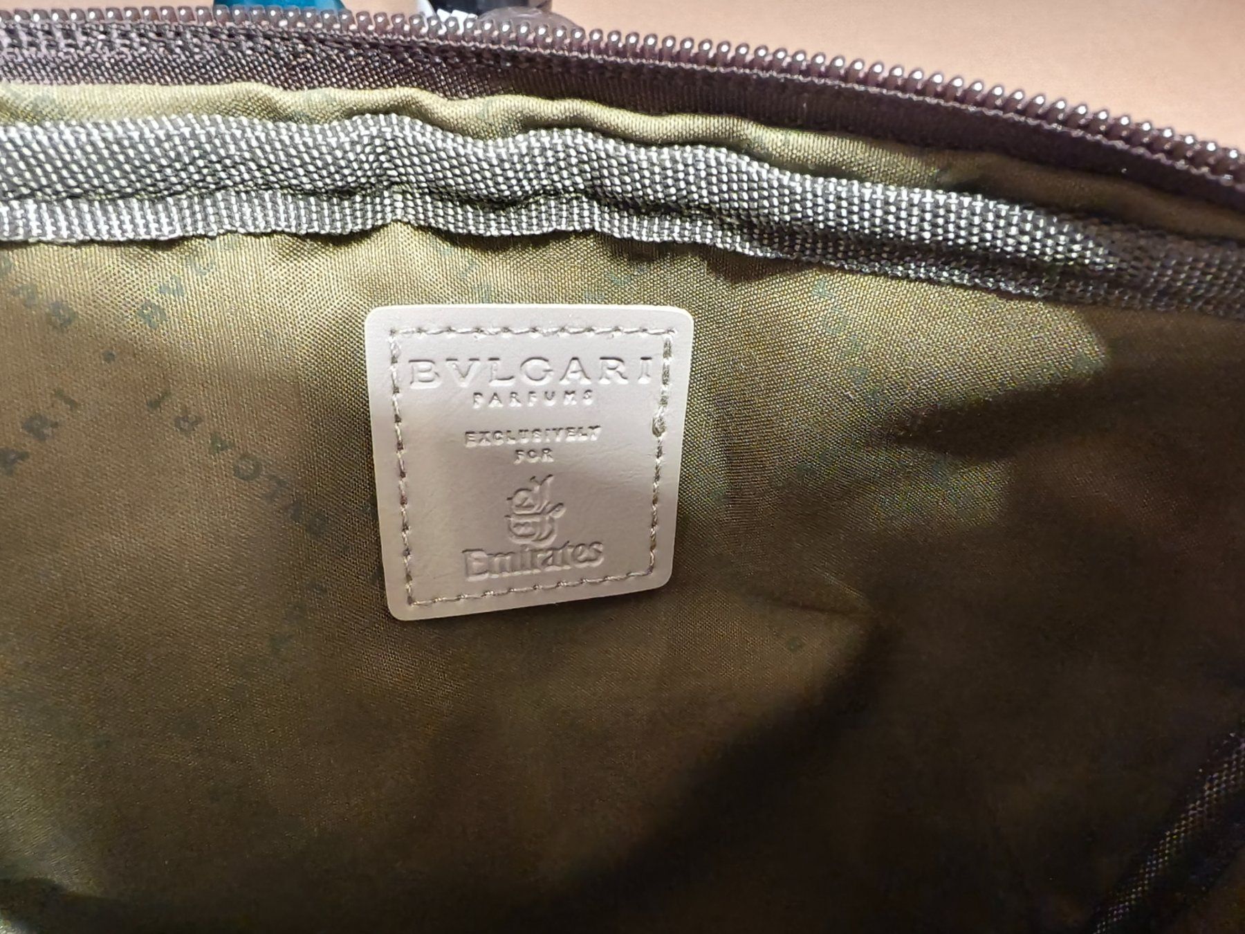 Custodie per cosmetici: emirates amenity KIT Kulturtasche – Usato da Horgen venduto da mar_tdt5 1