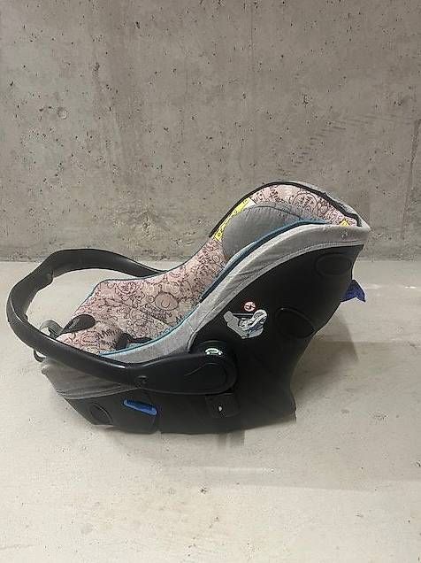 Seggiolini per auto: Kindersitz Gruppe 0 – Usato da Basel venduto da aniskula 1