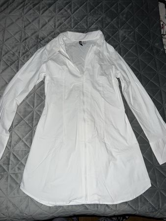 Blusenkleid