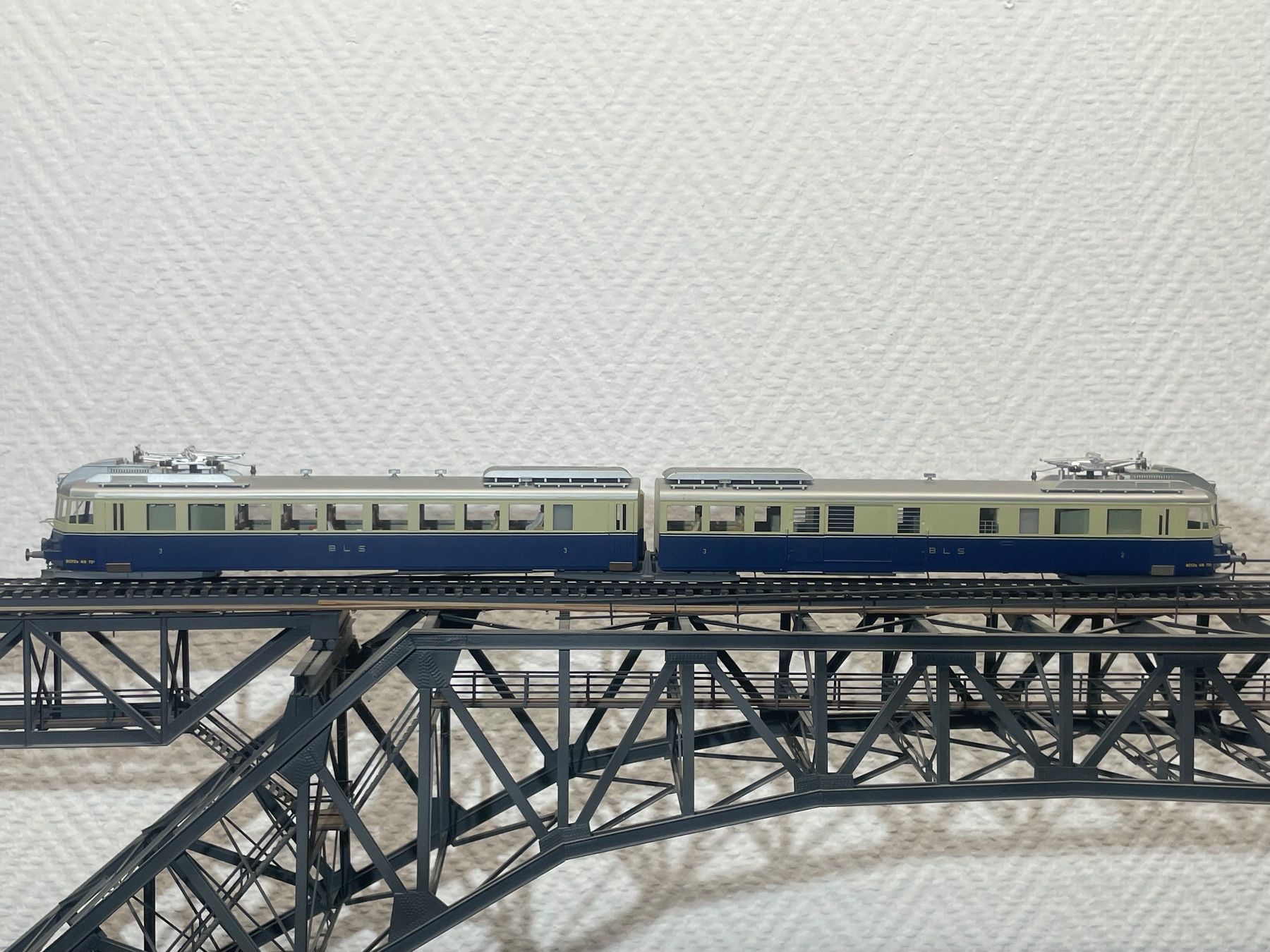 Metropolitan Modelleisenbahnen: Metropolitan BLS - BCFZe 4/6 – Gebraucht aus Hofstetten ZH von kroki66 7