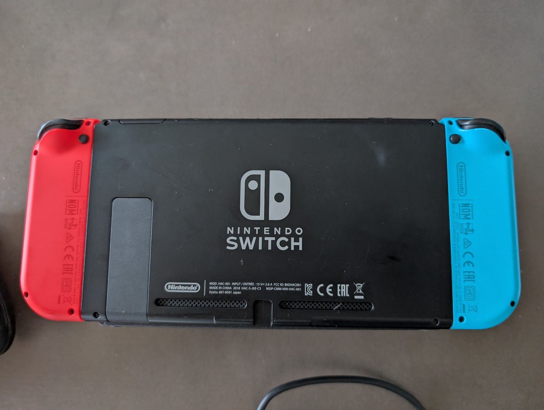 Nintendo Consoles: Nintendo Switch + SD card + Joy-con supplémentaires – D'occasion à Gland par Conan85 3