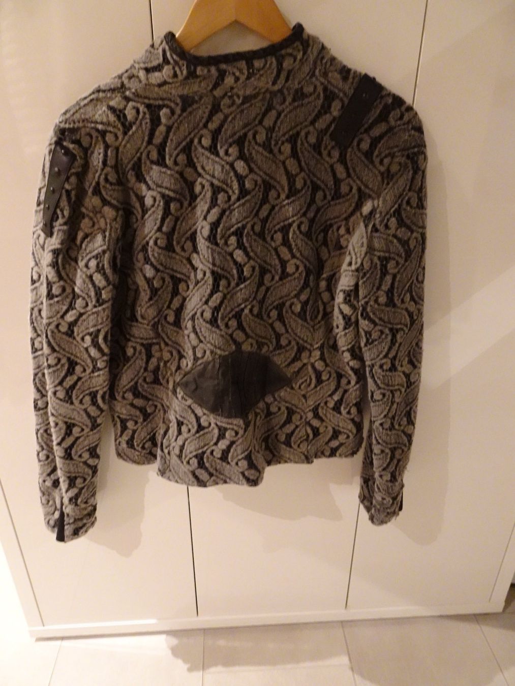 Giacche: Hübsche graue Jacke Gr. M - 231101 – Usato da Küssnacht am Rigi venduto da Good4Deckeli 2