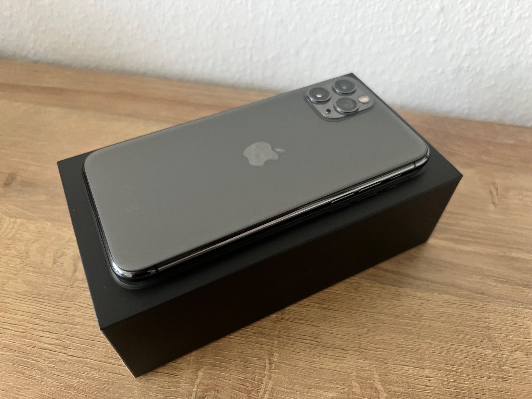 Apple Telefoni cellulari / Smartphones: iPhone 11 Pro Space Gray, 64GB – Usato da Bern venduto da No1e 7