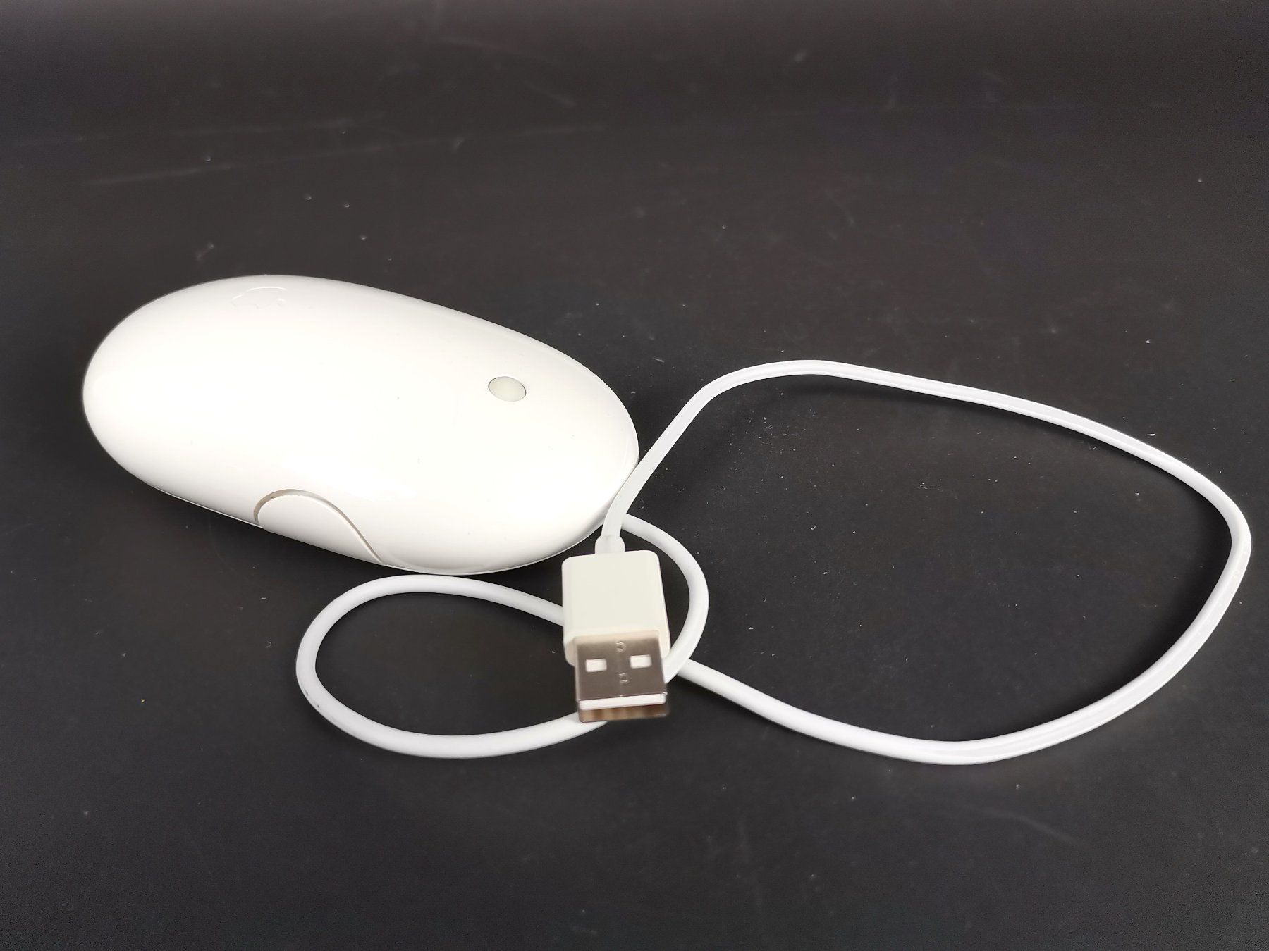 Apple Mouse: APPLE - Mighty Mouse A1152, USB kabelgebunden – Usato da Schaffhausen venduto da Restwert_SH