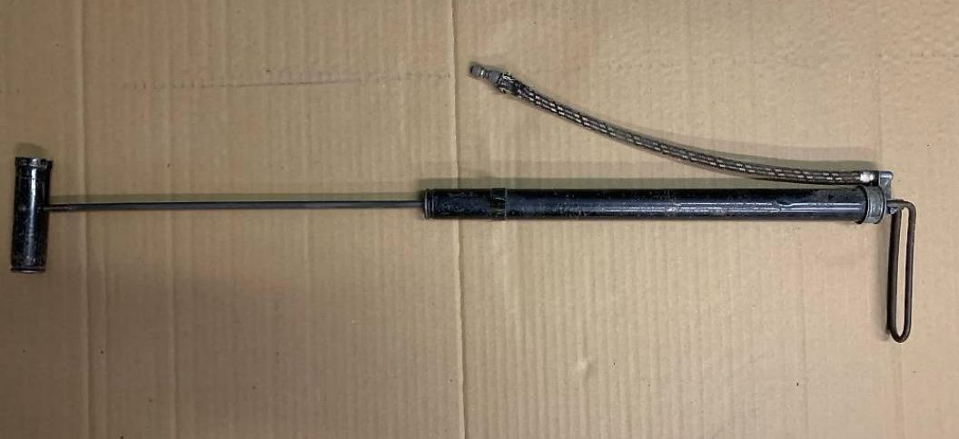 Pompe: Fahrrad Pumpe Militär – Usato da Grabs venduto da Soswald1 1