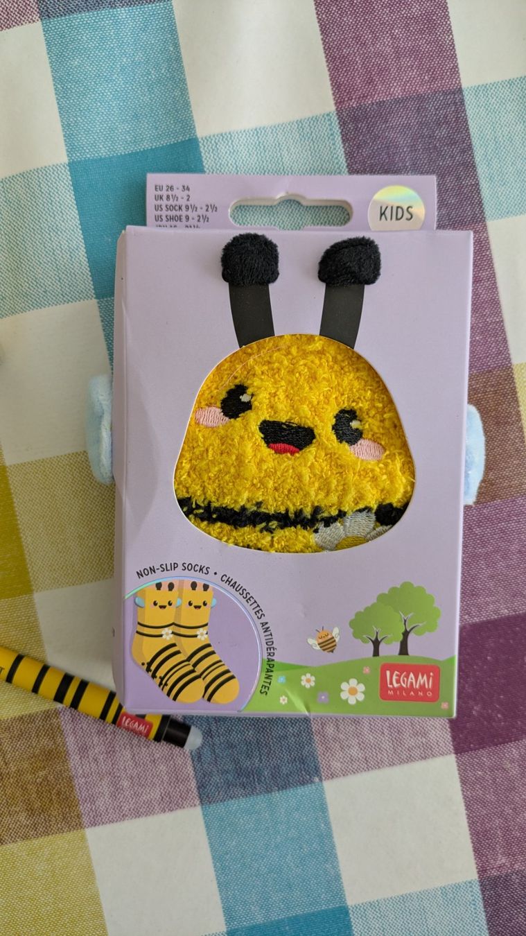 Legami Penna & Evidenziatori: Legami - Biene Set -  Kuschelsocken, Etui & Stift – Nuovo e nell'imballaggio originale da Staufen venduto da Fleby84 2