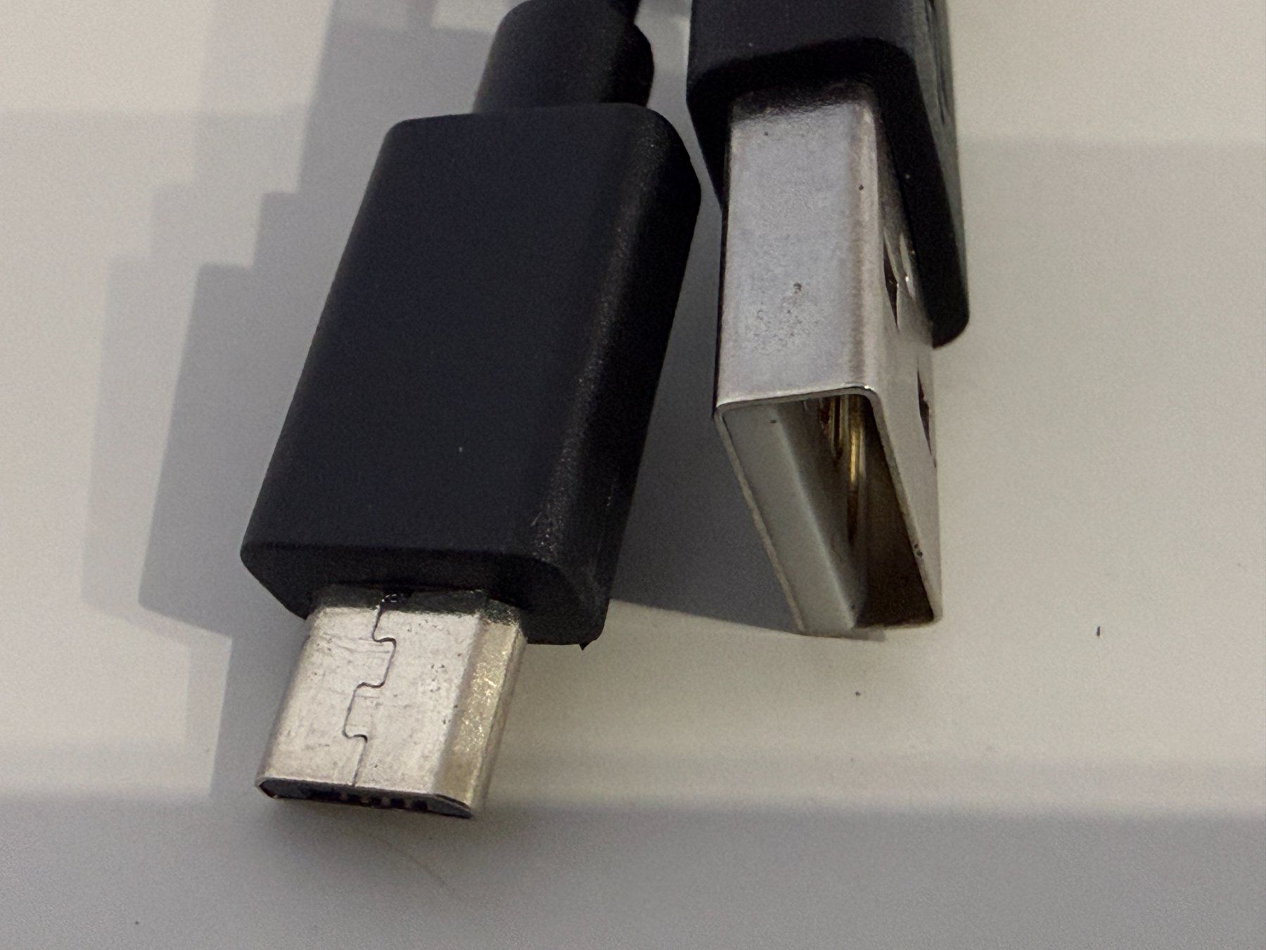 Câbles: USB-Kabel, USB Typ C auf USB Typ A, Länge 1.4m, Fabrikneu – Neuf avec emballage d'origine à Unterengstringen par Tnovus 6