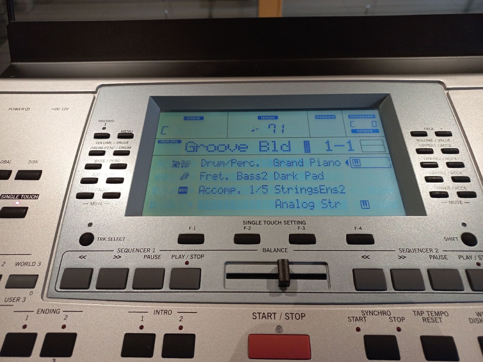 Korg Strumenti musicali: KORG PA50 – Usato da Frutigen venduto da samuele80 4