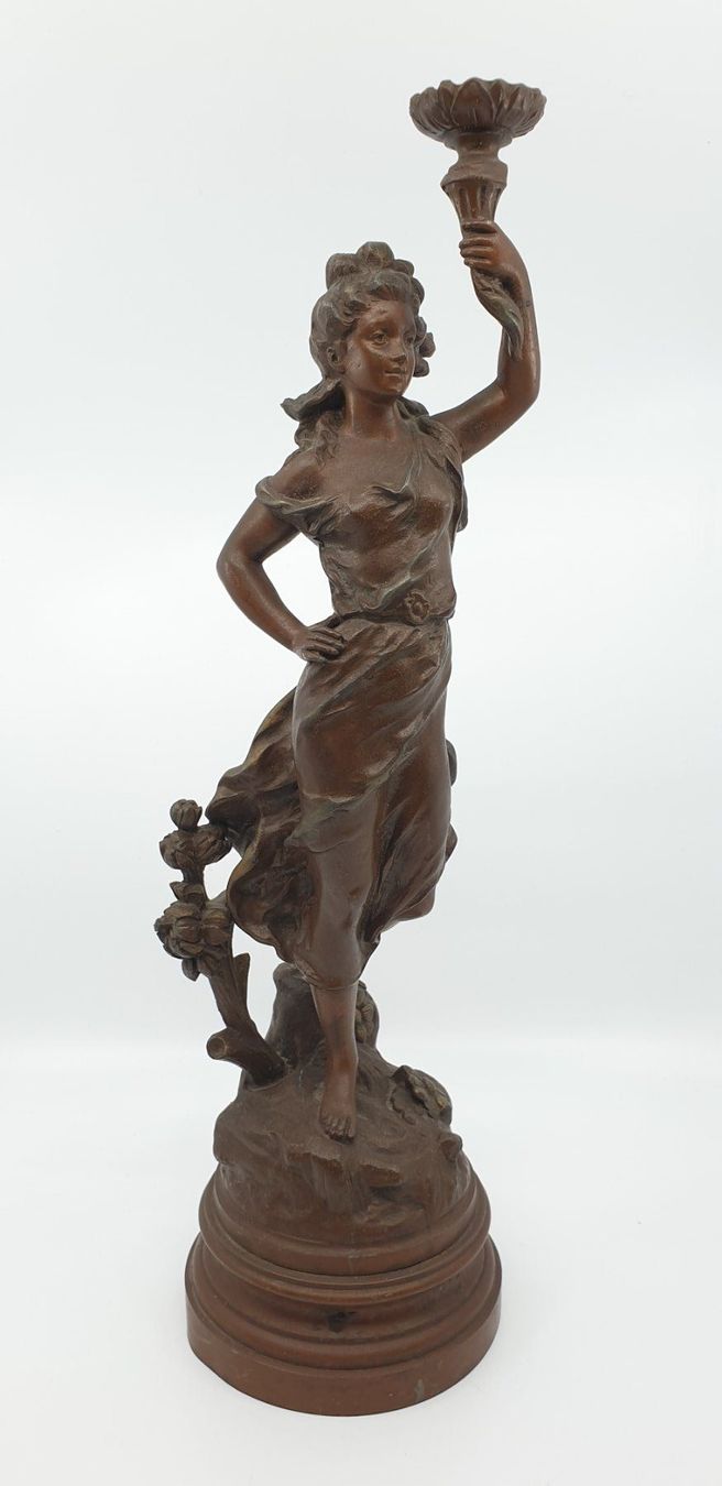 Skulpturen & Statuen: Auguste Moreau Skulptur – Gebraucht aus Emmen von Brockofsky