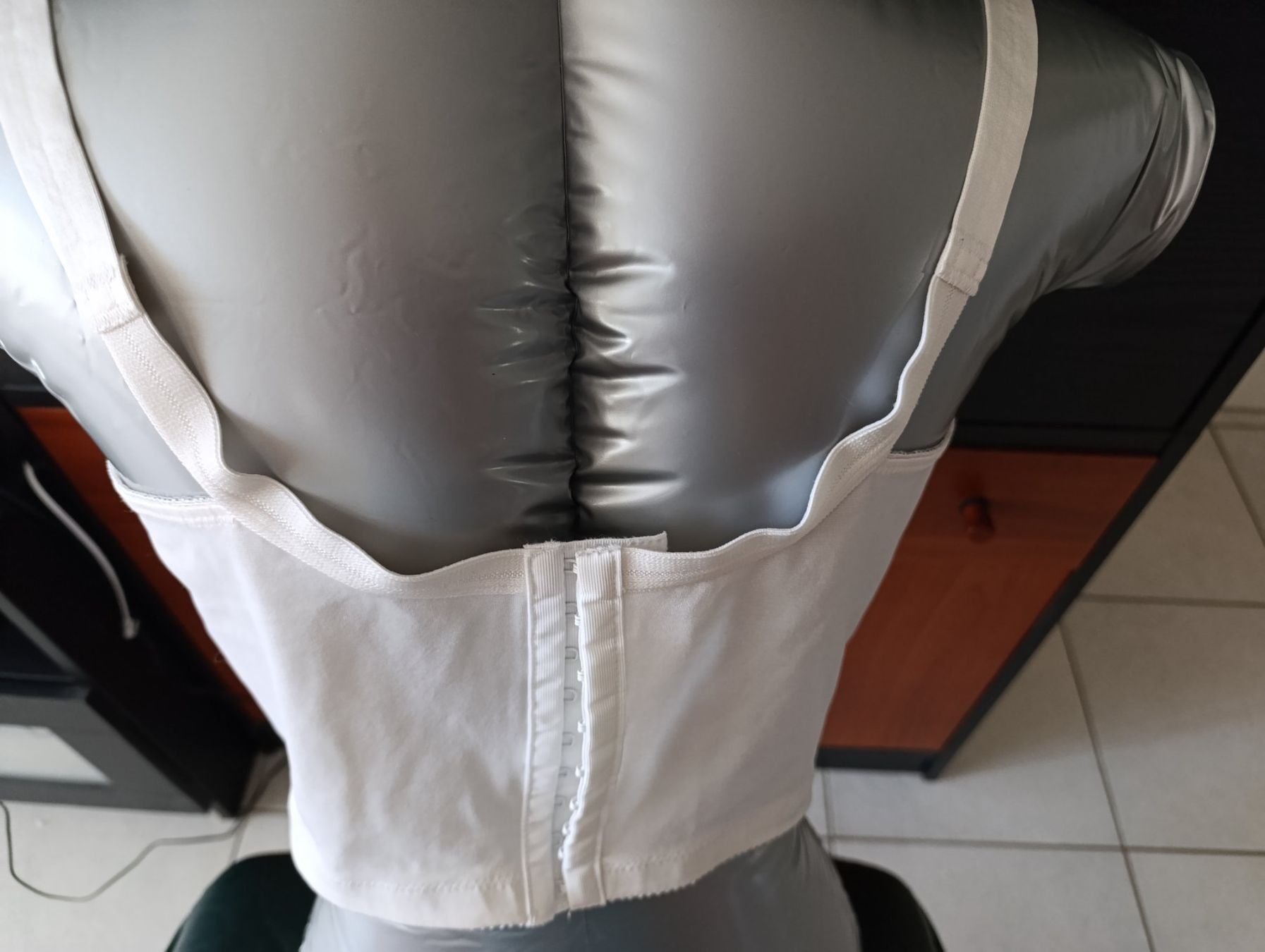 Sonstige Unterwäsche: Soutien gorge blanc long – Neu (gemäss Beschreibung) aus St-Cergue von Neviana 2