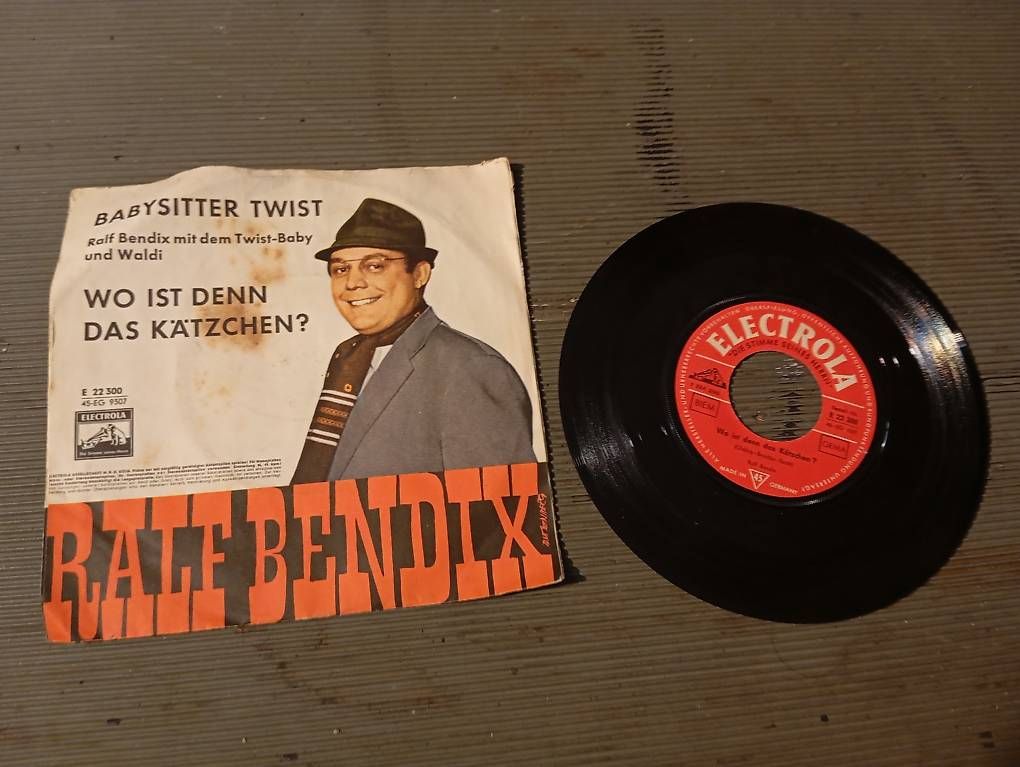 Dischi in vinile: Ralf Bendix - Babysitter Twist, Single Schallplatte, 60er – Usato da Basel venduto da Petergunn 1