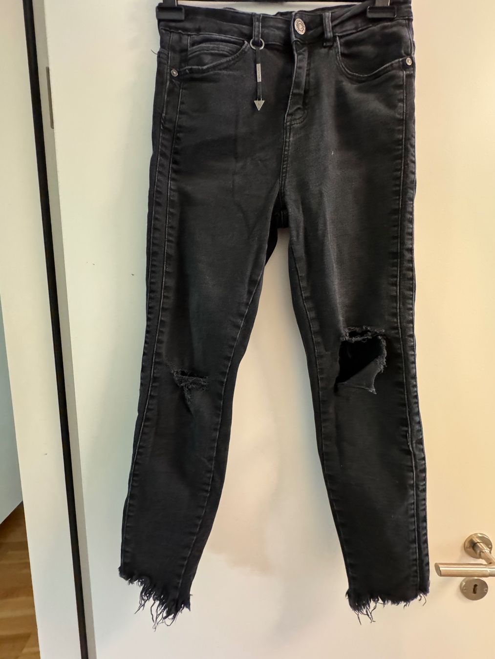 Hosen: Hose schwarz, Gr. S, Länge 30 – Gebraucht aus Arlesheim von Eli_77
