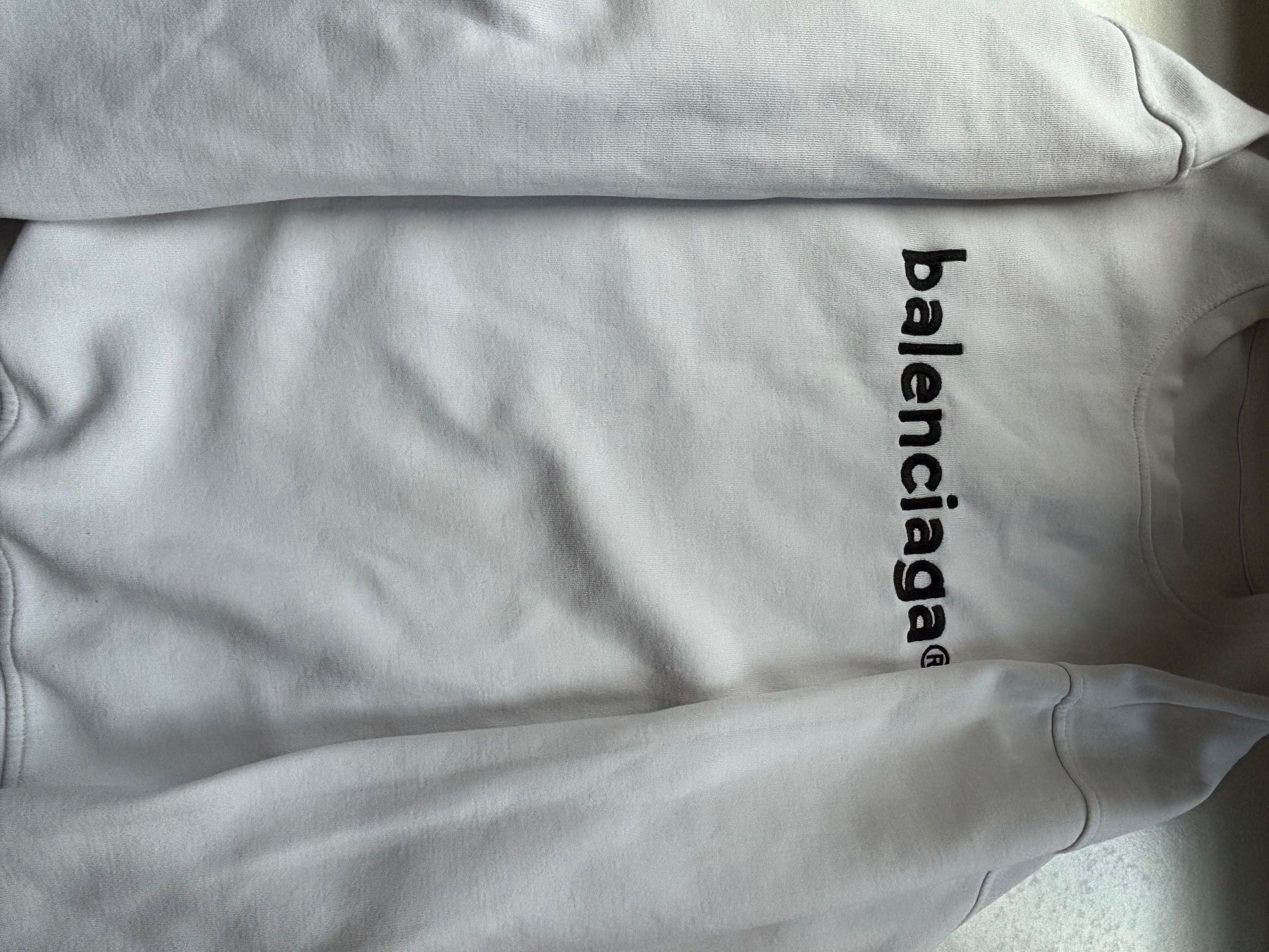 Maglioni & Felpe: Balenciaga Pullover Gr. M – Usato da Burgdorf venduto da sha_pz8x