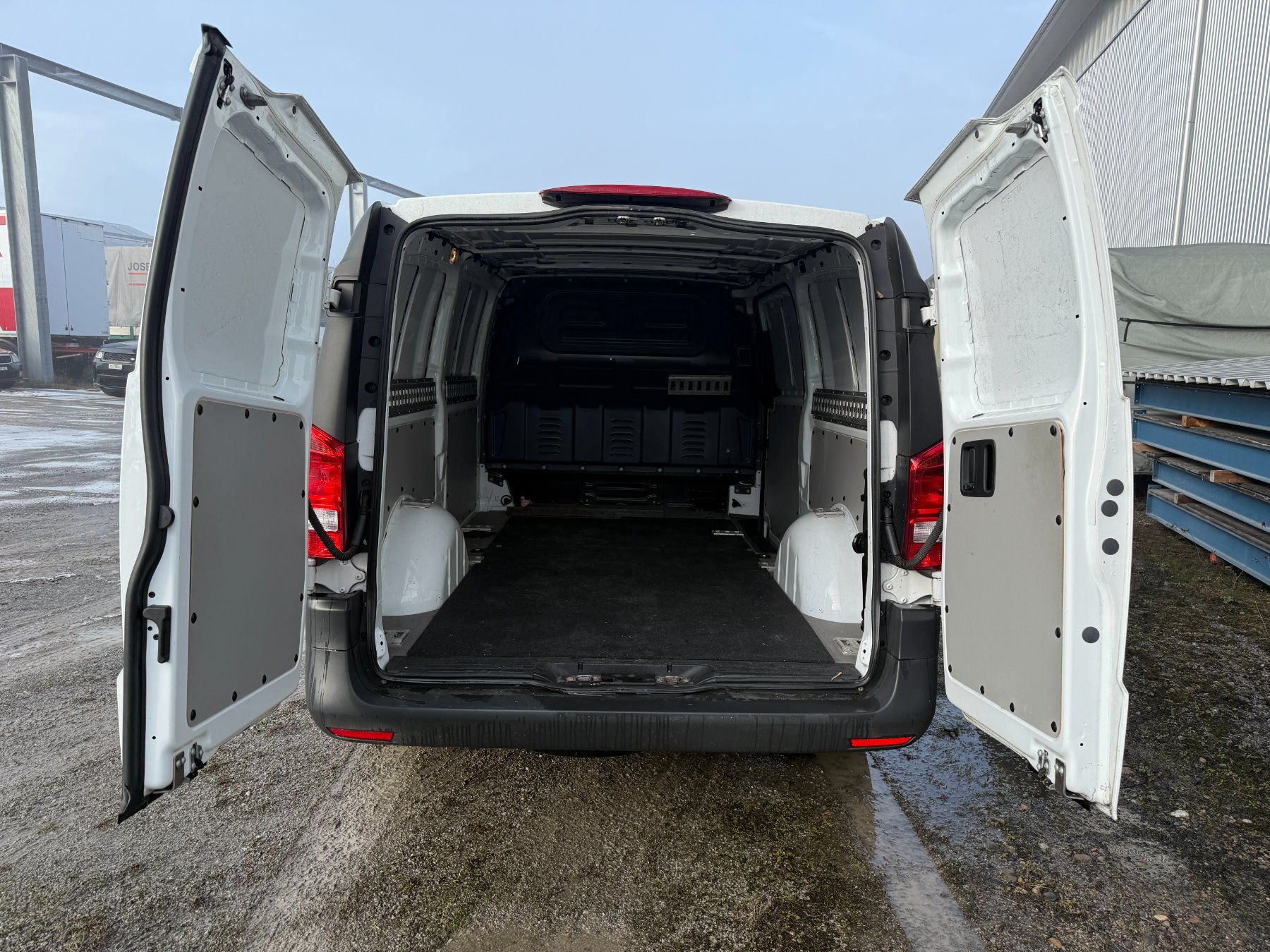 Mercedes-Benz Veicoli commerciali: Mercedes Vito 110 CDI – Usato da Neukirch (Egnach) venduto da Hanag1 3