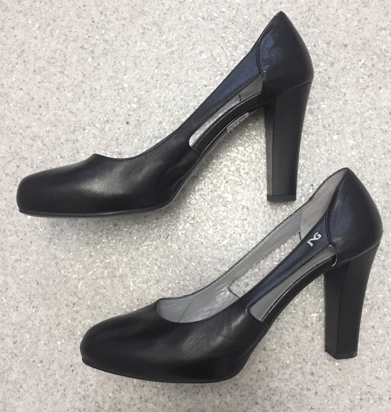 Scarpe da donna: Nero Giardini Pumps – Usato da Meilen venduto da Collinsdegock 2