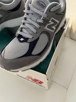 New Balance thisisneverthat x 2002R 'The 2022 Downtown Run'