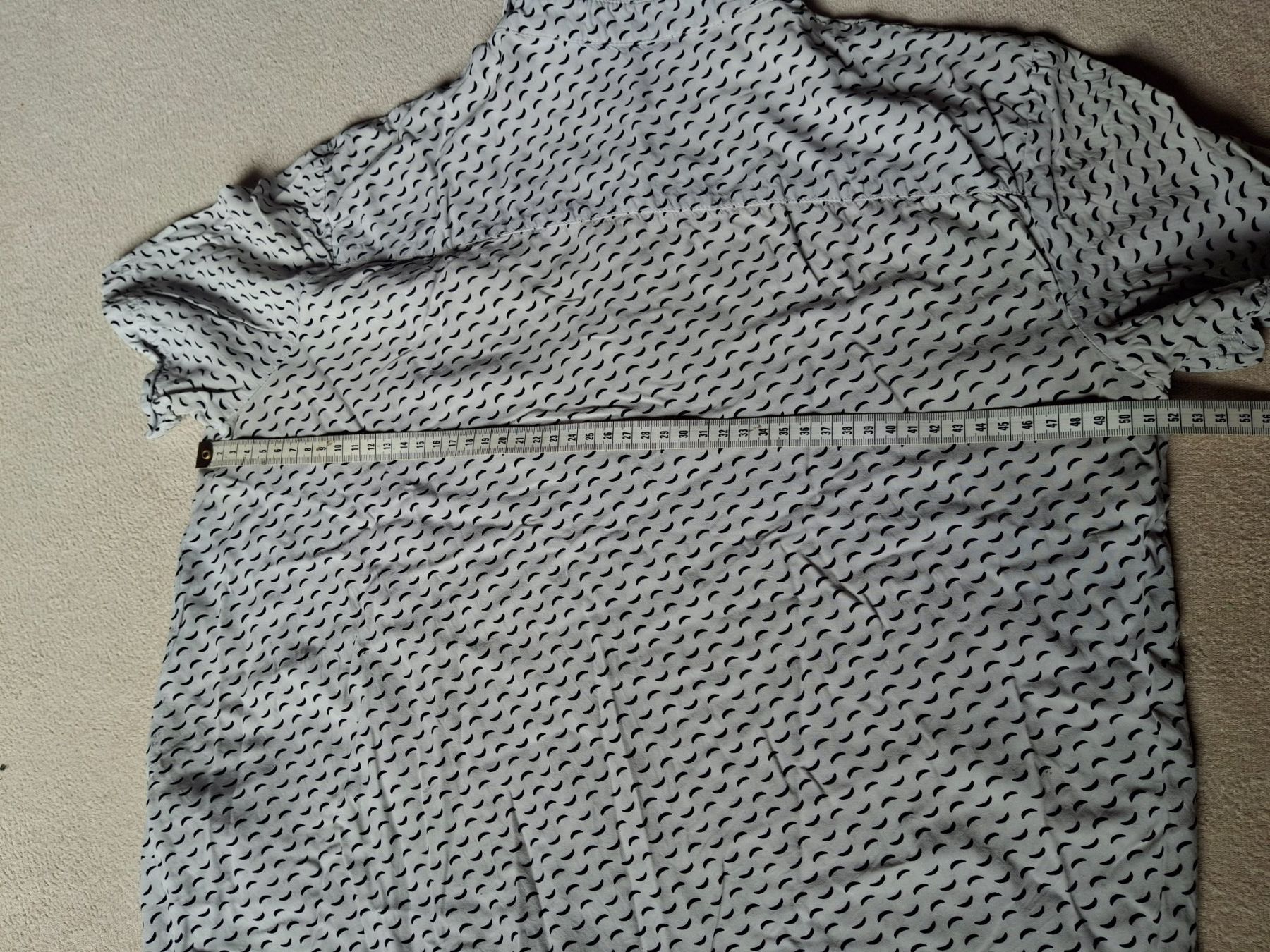 Superdry Top: Chemise manches courtes taille M marque Superdry – Usato da Villiers venduto da san_jn5w 6