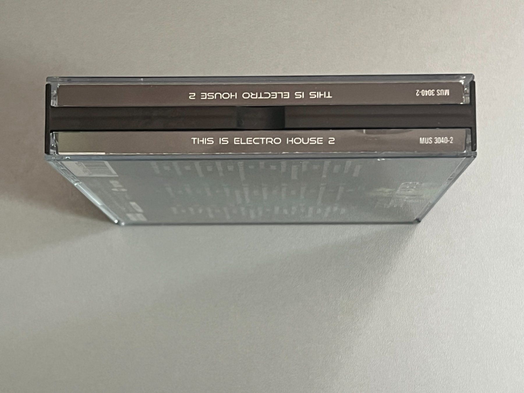CD: This Is Electro House Vol 2  (3CD) – Usato da Rivera venduto da poweradem05 3