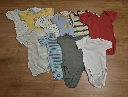10 Stk. Babybodies Kurzarm Grösse 74