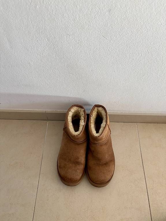 Ugg Scarpe da donna: Ugg beige – Usato da Pomy venduto da Gtum 3