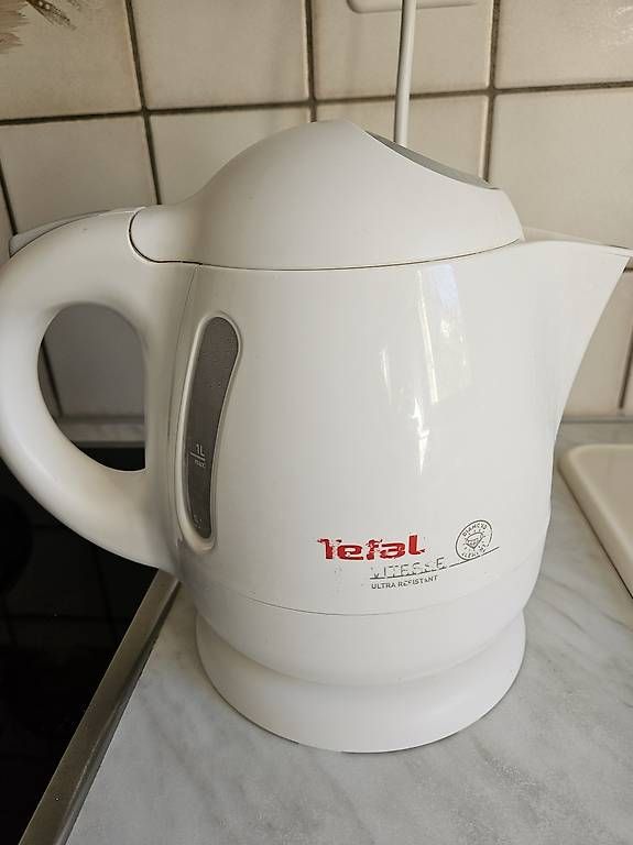 Wasserkocher: Bouilloire Tefal vitesse  – Gebraucht aus Massongex von noy_ns9h