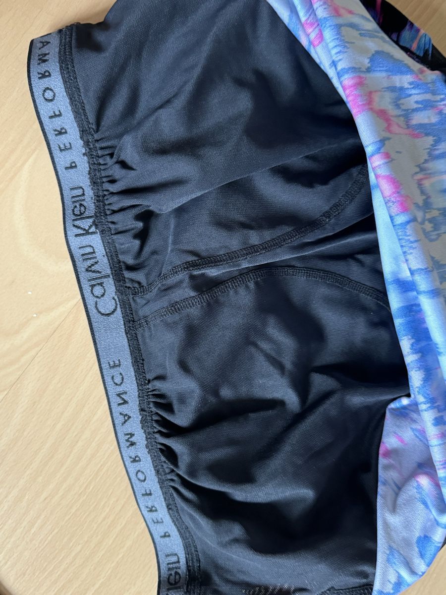 Calvin Klein Kleiderpakete: Sporthose und Top von Calvin Klein – Neu (gemäss Beschreibung) aus Zürich von chr_lgh5 2