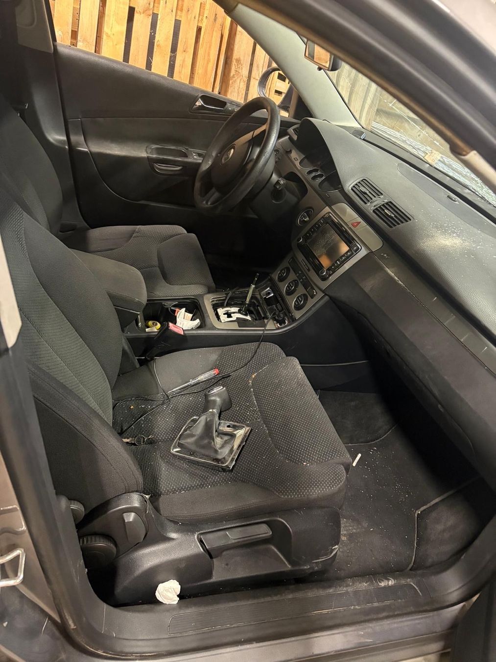 VW Automobili: VW Passat Variant grau metallisiert – Usato da Visp venduto da mbb_xs75 4