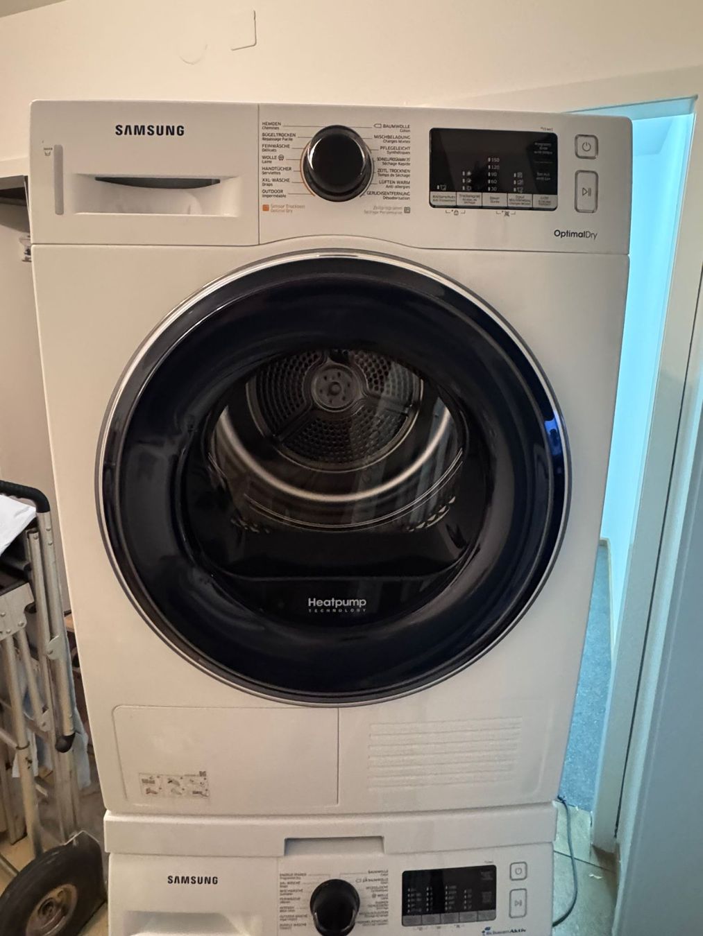 Samsung Lavatrici: Waschmaschine und Tumbler – Usato da  venduto da  2