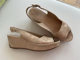 GIOVANNI LOMBARDI Sandalen beige Grösse 37 Slingpumps Keilab